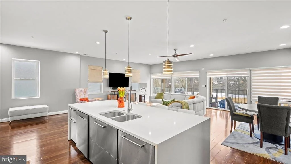 Photo of 3145 BAYBRIAR ROAD