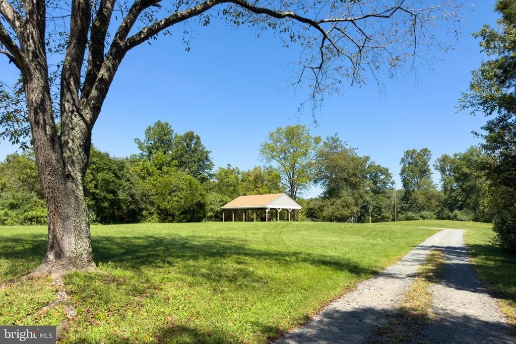 Photo of 11154 STONEBROOK DRIVE