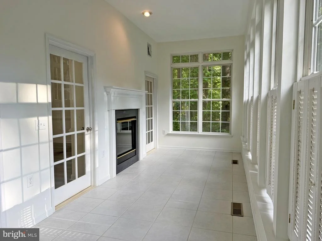 Photo of 1 FREEPORT LANE