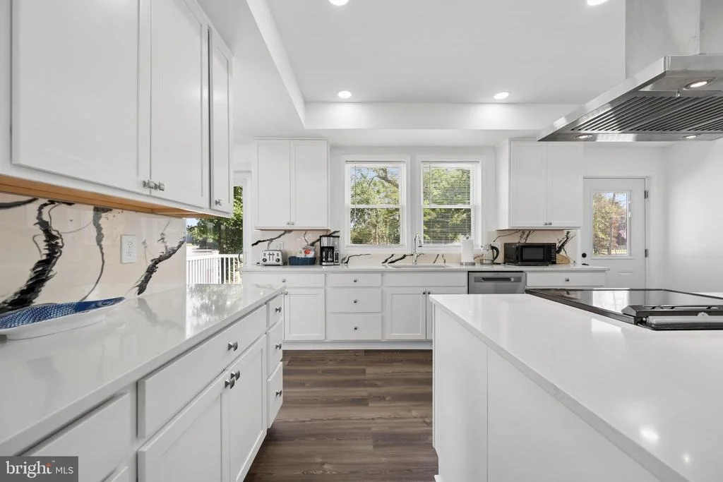 Photo of 456 DEALE ROAD