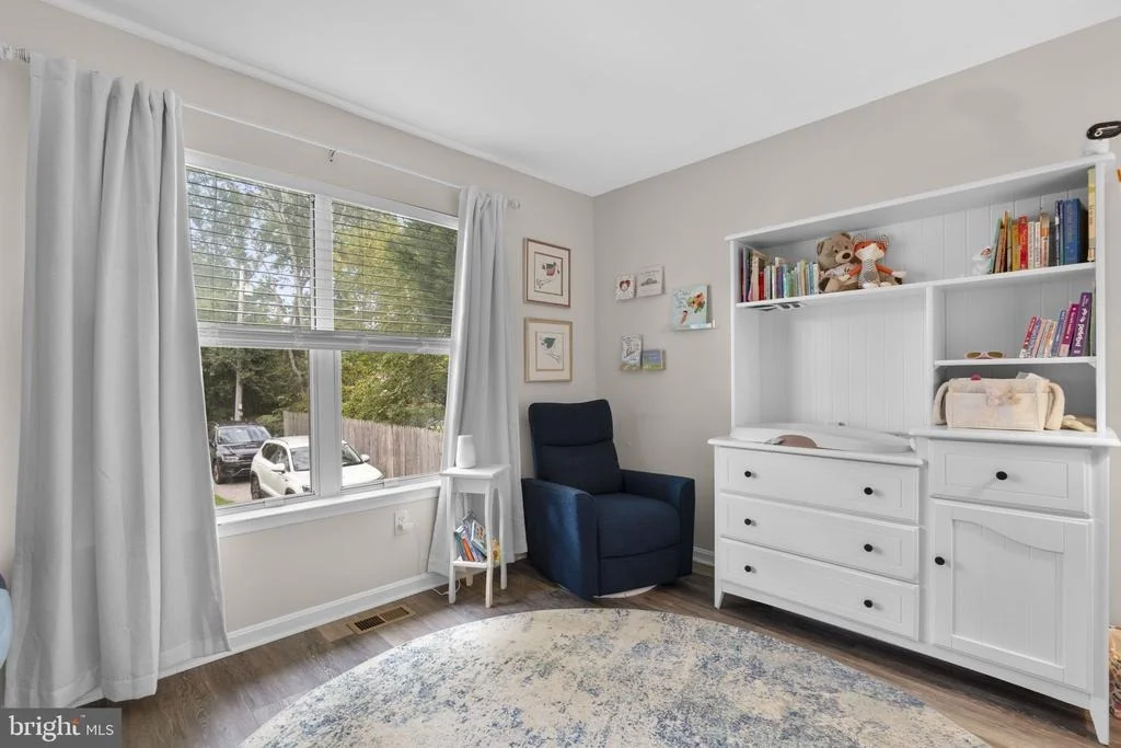Photo of 287 NORTH DRIVE