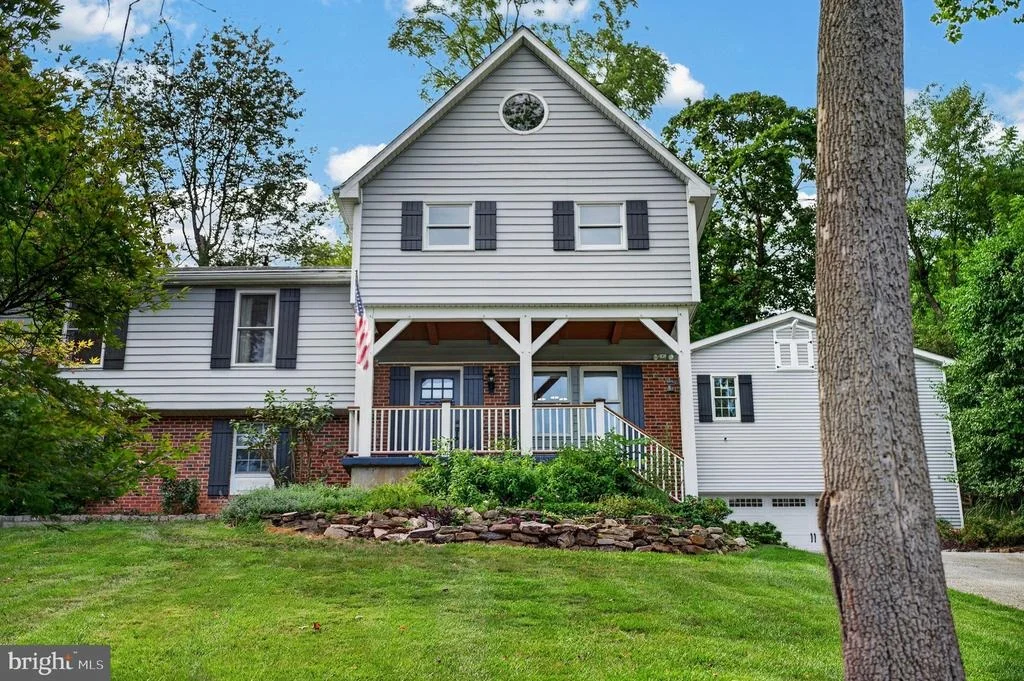 Photo of 100 HILLSIDE ROAD