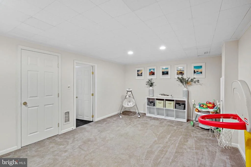 Photo of 6324 SUNHIGH PLACE