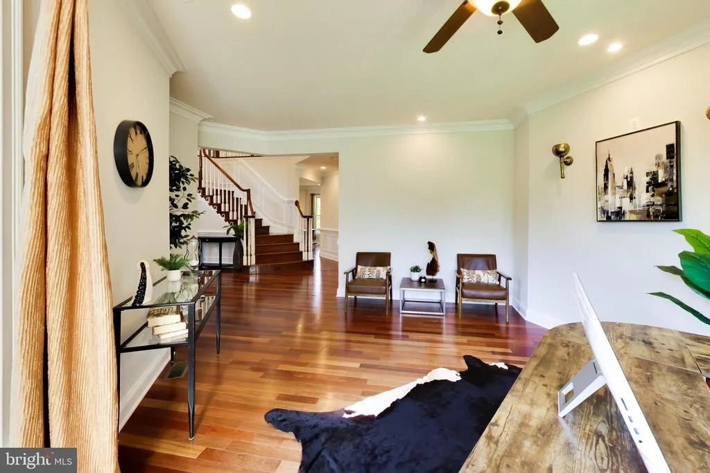 Photo of 6639 LOCUST WAY