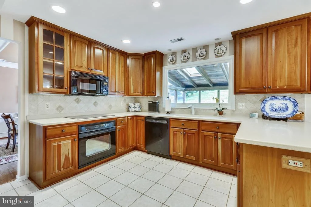 Photo of 9905 MAINSAIL DRIVE