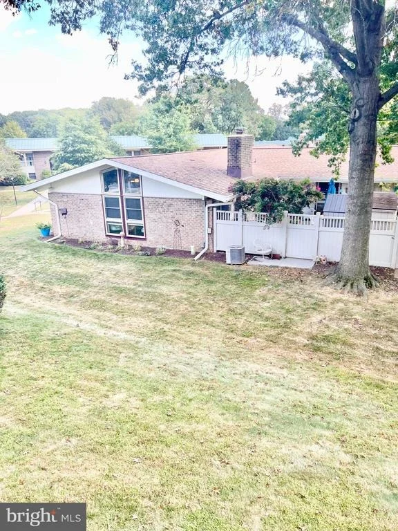 Photo of Unit 732B at 3398 GLENEAGLES DRIVE