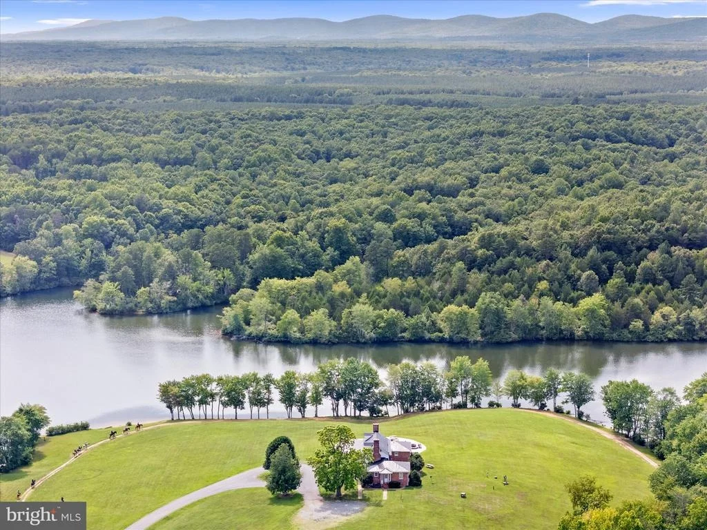 Photo of 178 PINEHURST DRIVE