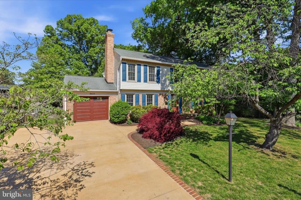 Photo of 8604 RIVERSIDE ROAD
