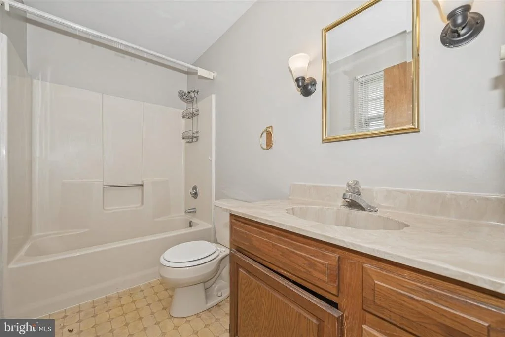 Photo of 7 DELLA LANE
