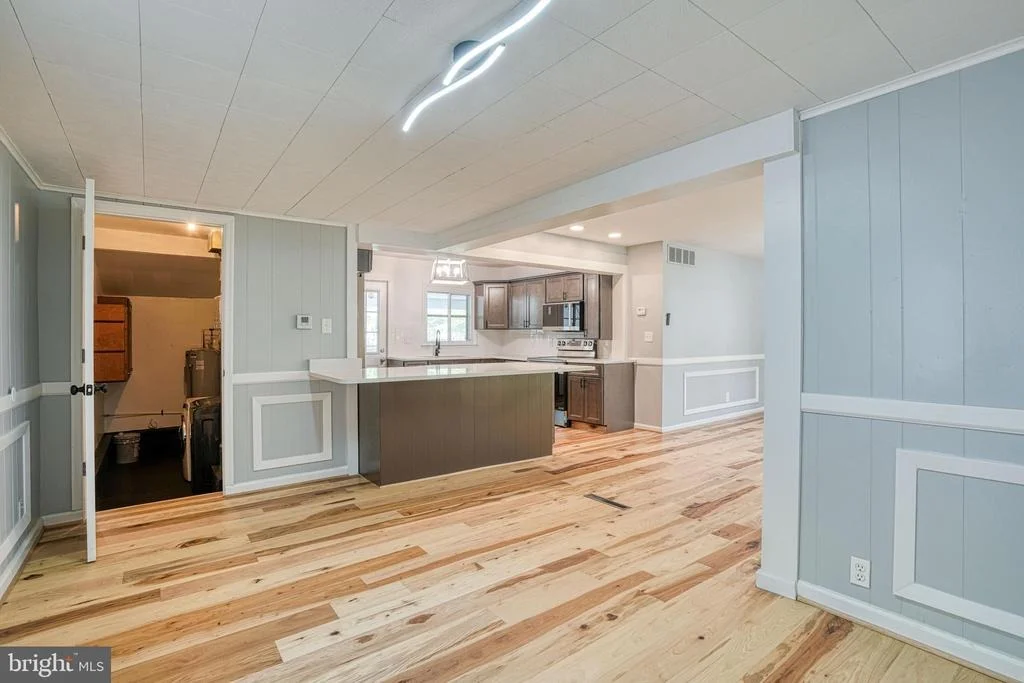 Photo of 10 BAY VIEW AVENUE