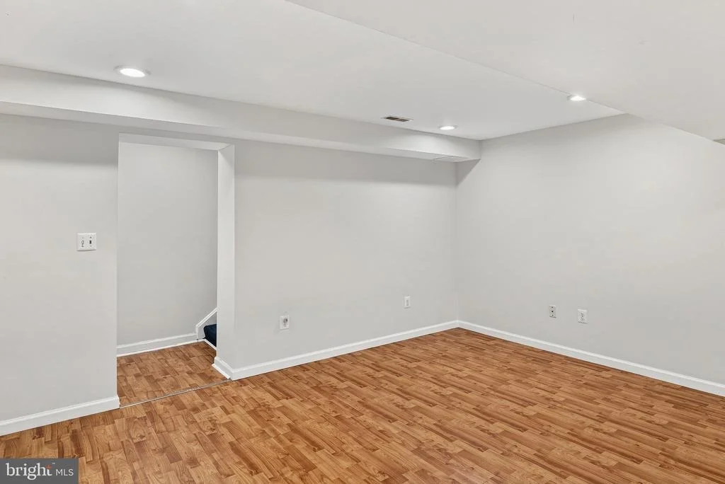 Photo of 1007 HARBOR DRIVE