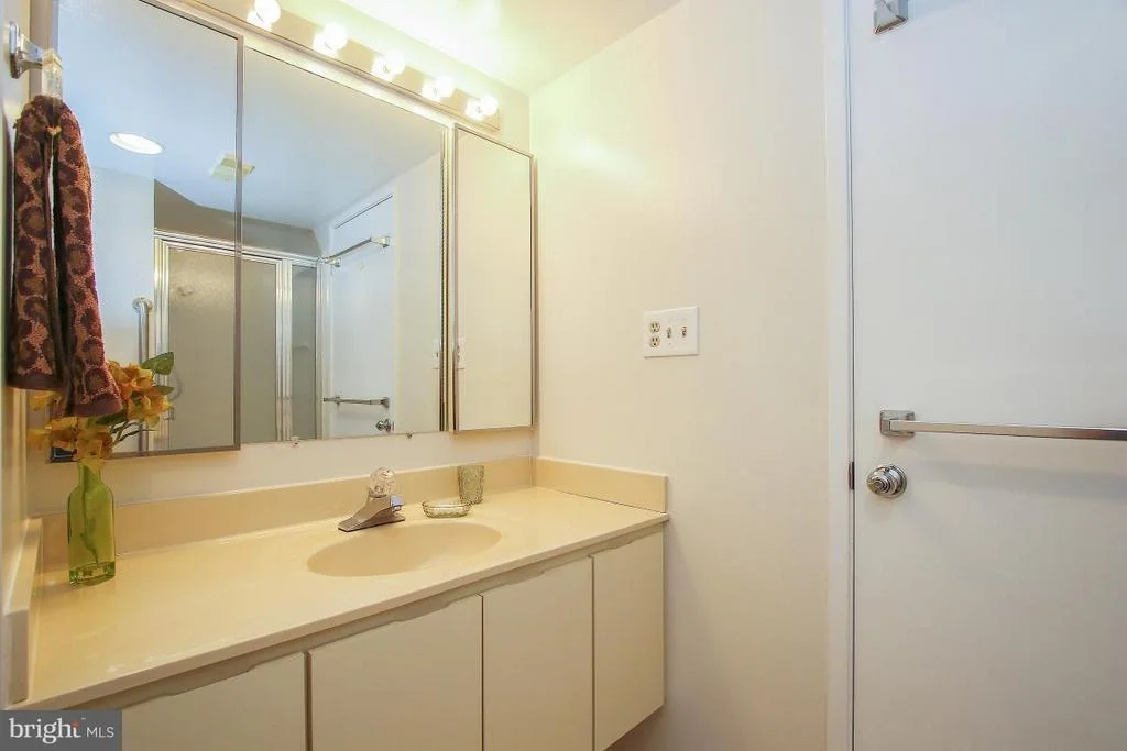 Photo of Unit 3201 at 15115 INTERLACHEN DRIVE
