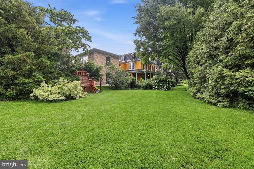 Photo of 800 CARROLL PARKWAY