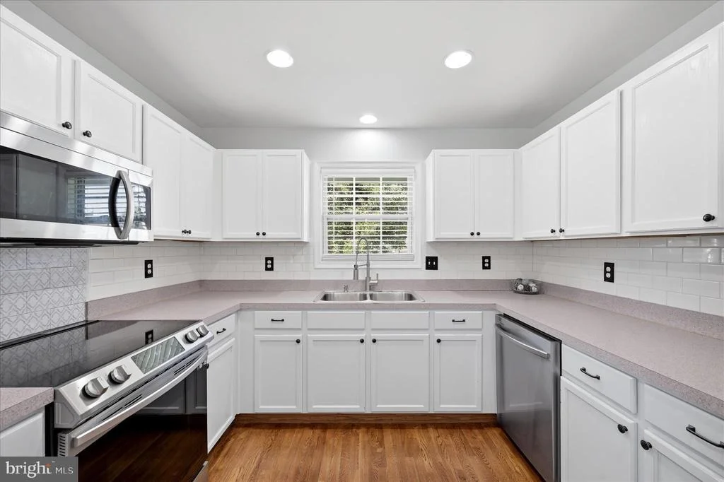 Photo of 282 FORD CIRCLE