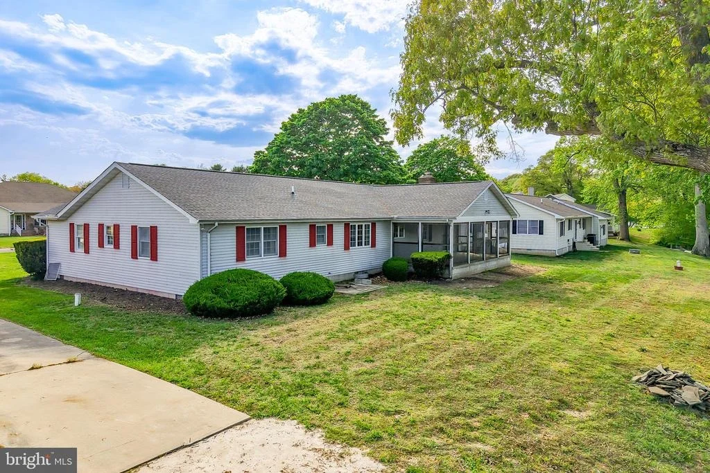 Photo of 30455 E MILL RUN
