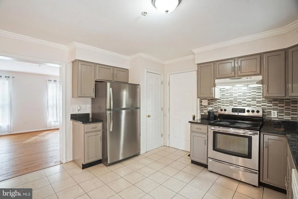 Photo of 7502 CONTEE ROAD