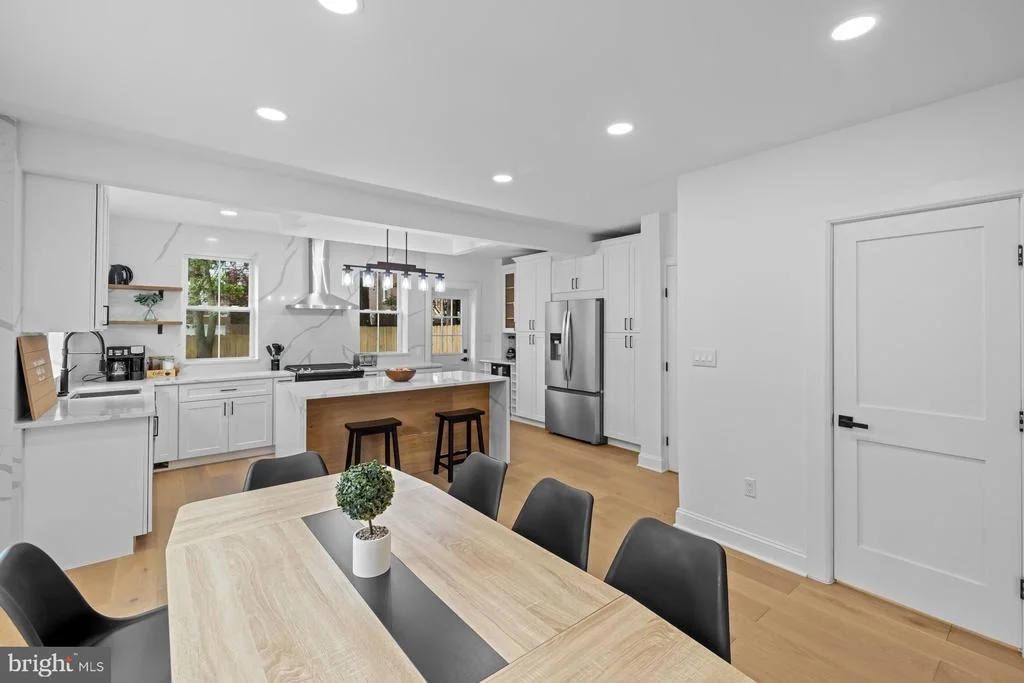 Photo of 536 ONEIDA PLACE NW