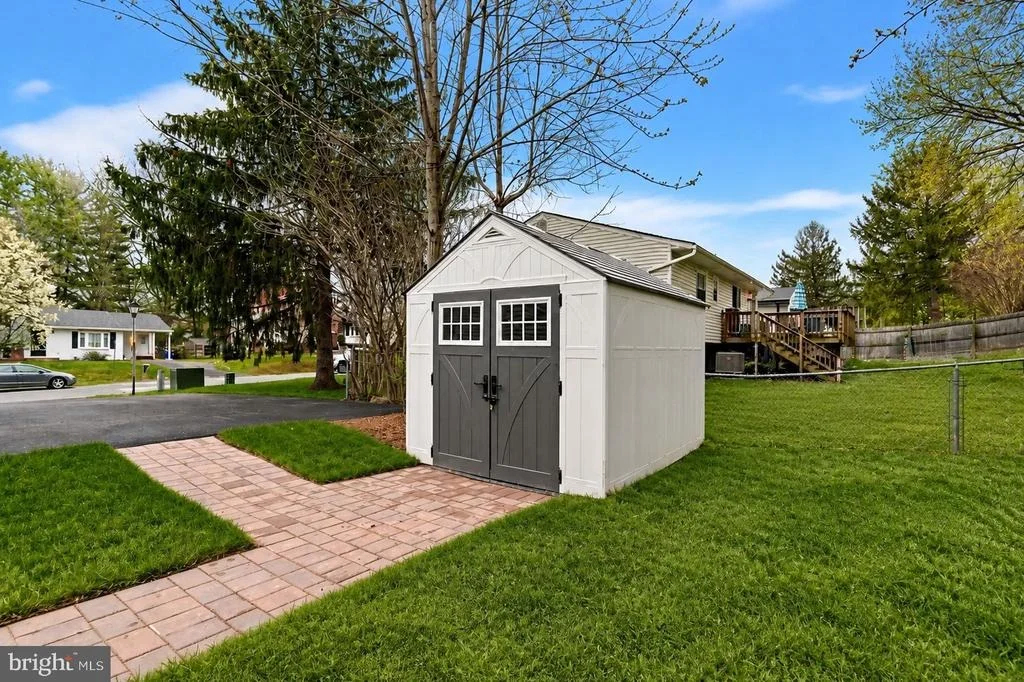 Photo of 24320 LOG HOUSE ROAD