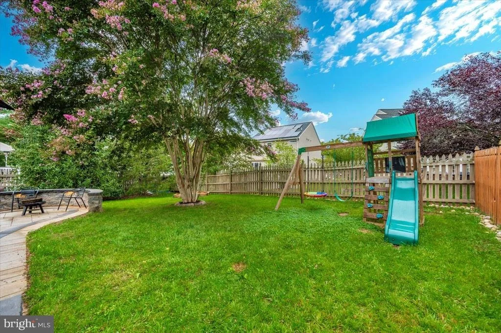 Photo of 9548 KINGSTON PLACE