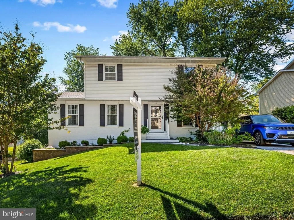 Photo of 6 THURKILL COURT