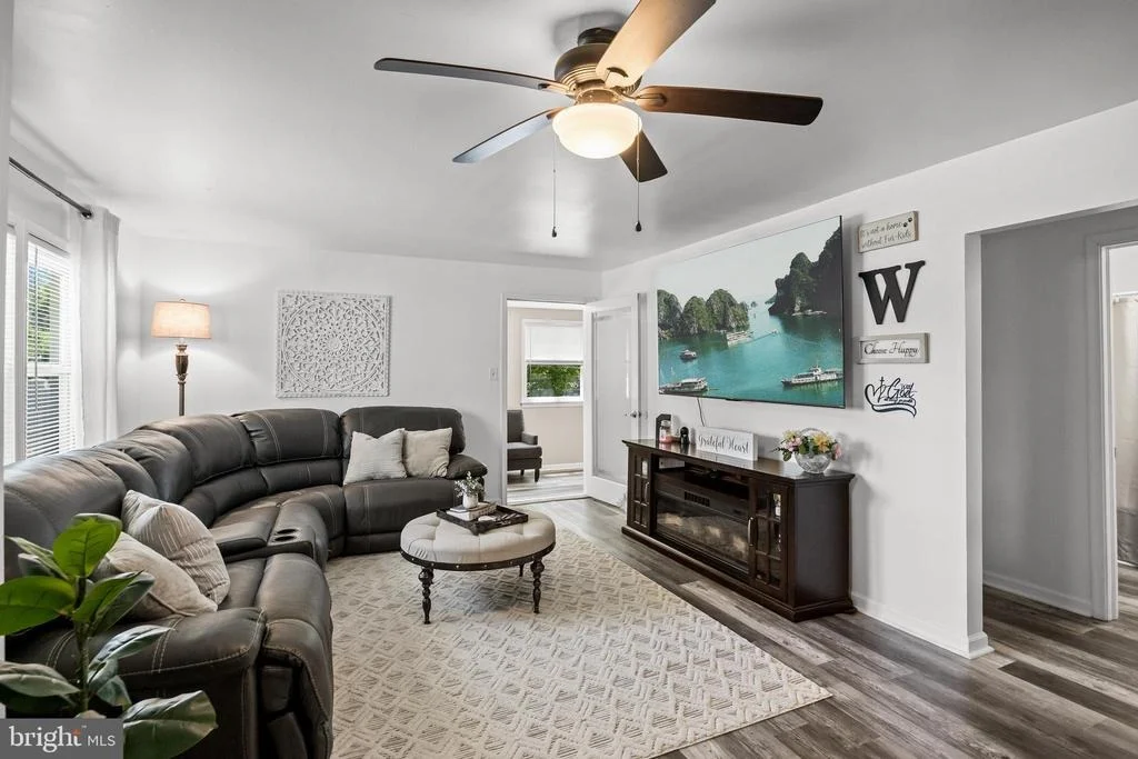 Photo of 155 W HAMPTON STREET