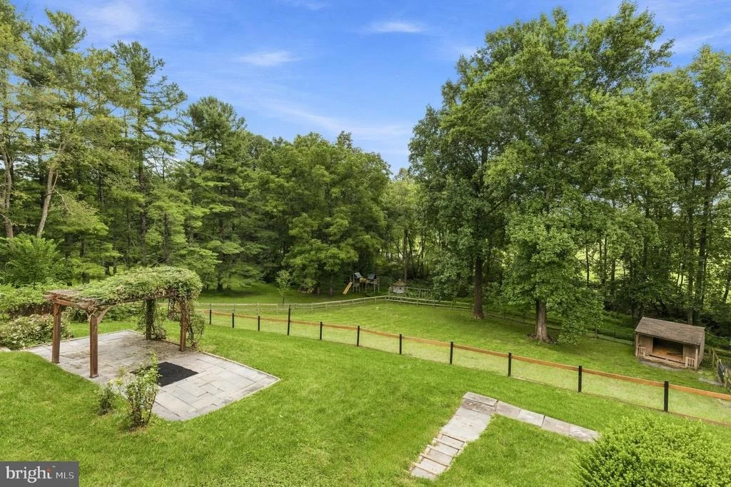Photo of 26135 VIEWLAND DRIVE