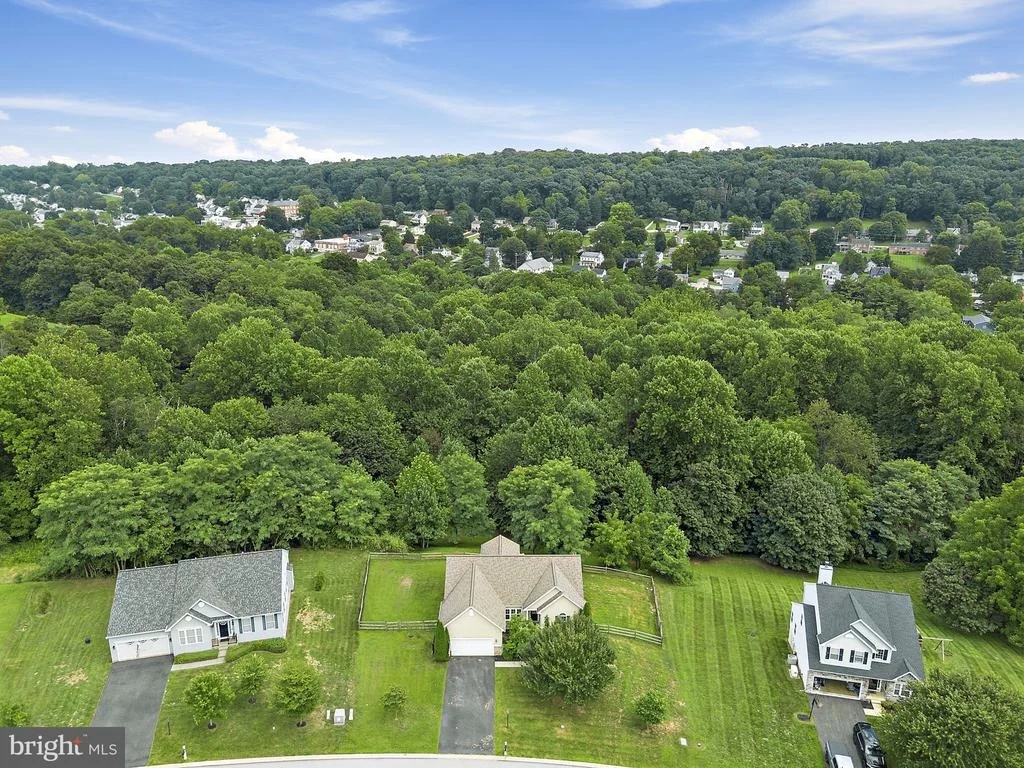 Photo of 176 SPLIT ROCK DRIVE