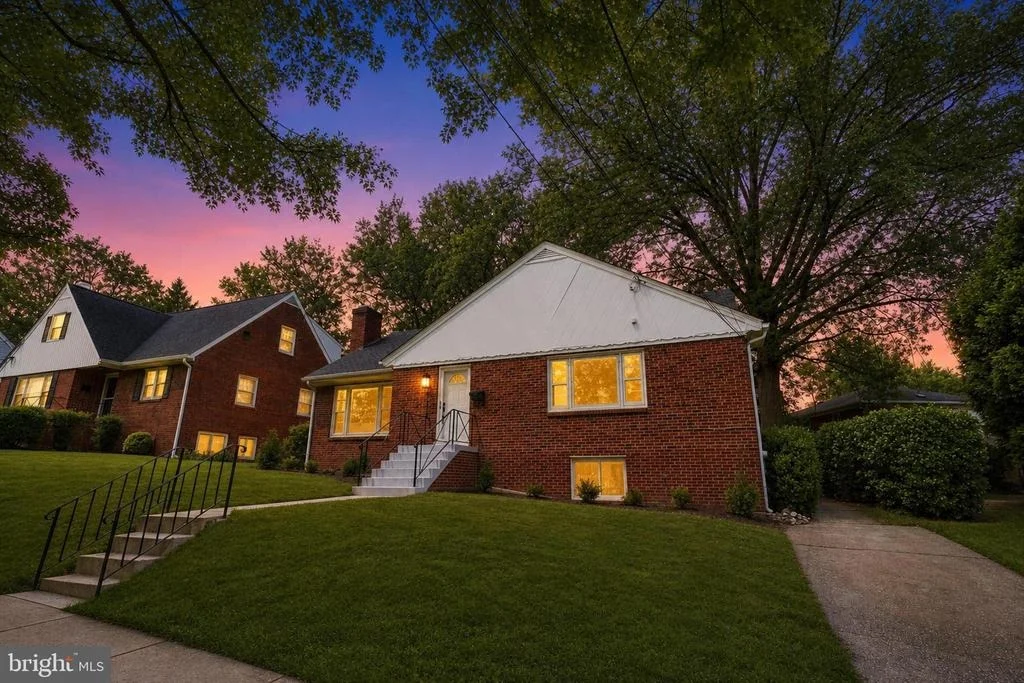 Photo of 9703 WOODLAND DRIVE