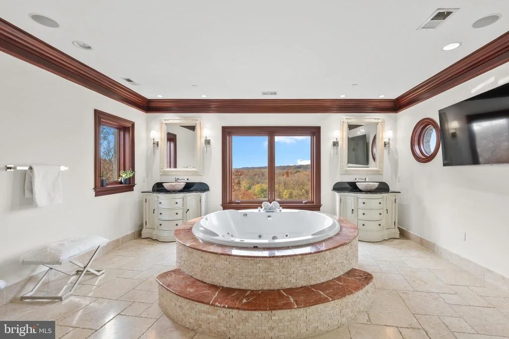 Photo of 612 RIVERCREST DRIVE