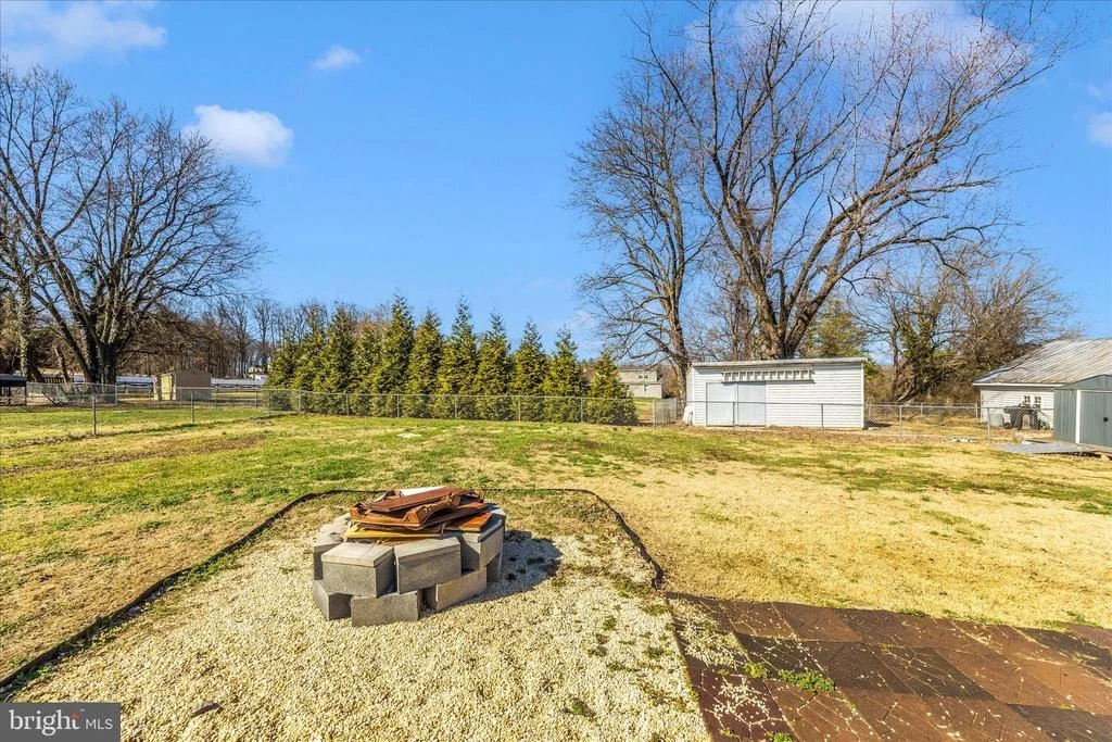 Photo of 5618 BARTONSVILLE ROAD