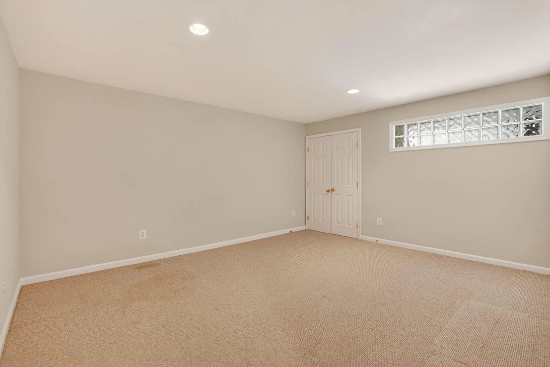 Photo of 25845 SPRING FARM CIRCLE