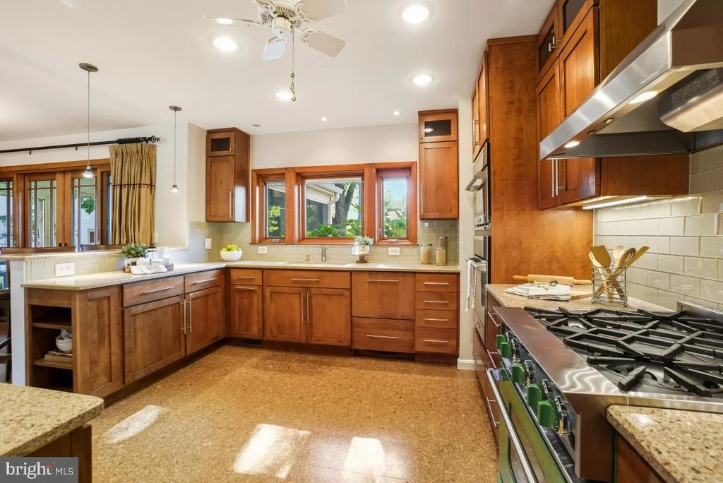 Photo of 418 NEALE COURT