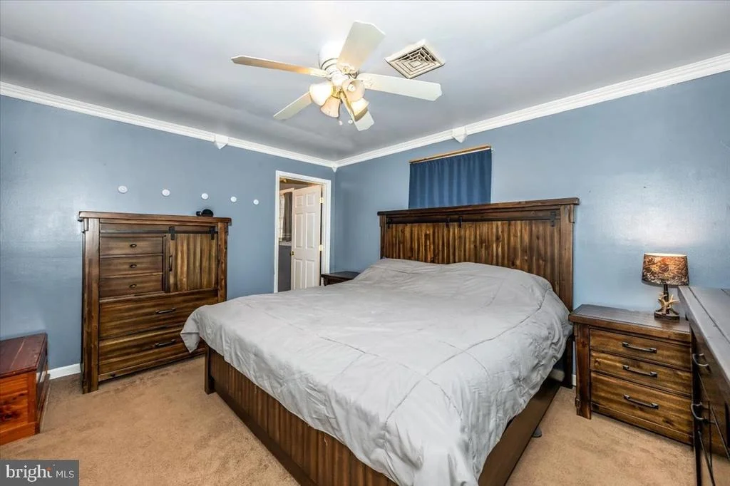 Photo of 15225 CLEAR SPRING ROAD