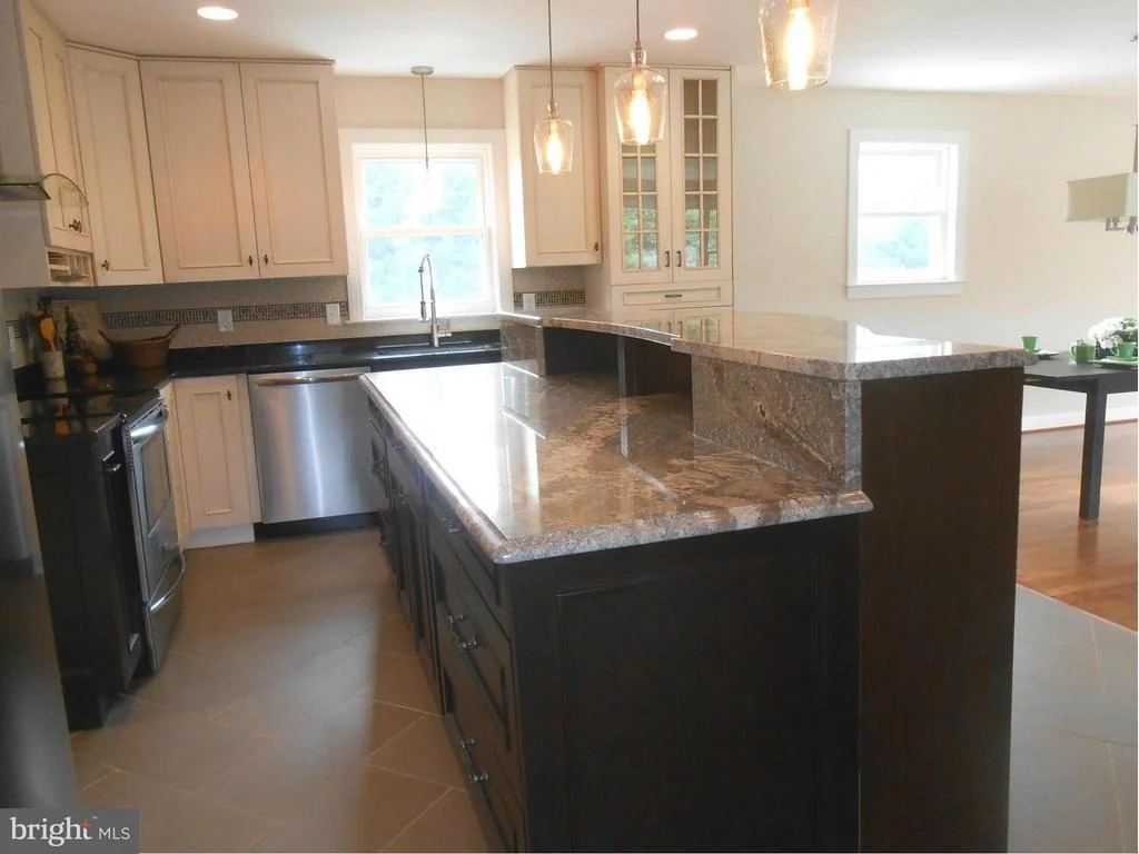 Photo of 7602 MCCLELLAN AVENUE