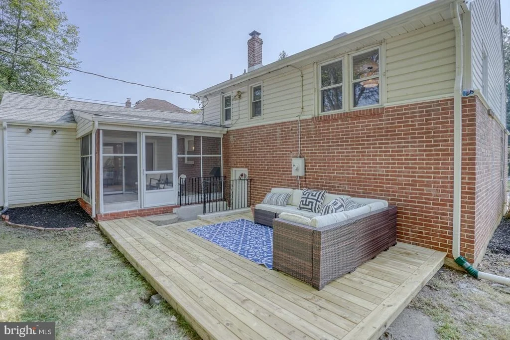 Photo of 1207 CRESTOVER ROAD