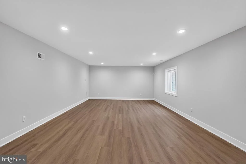 Photo of 127 ALROY ROAD