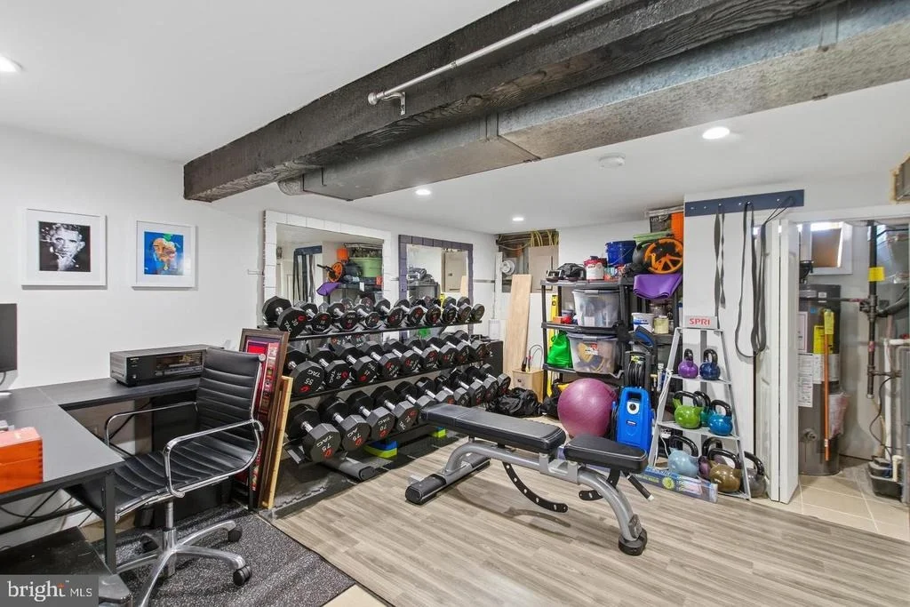 Photo of 1742 LESLIE ROAD