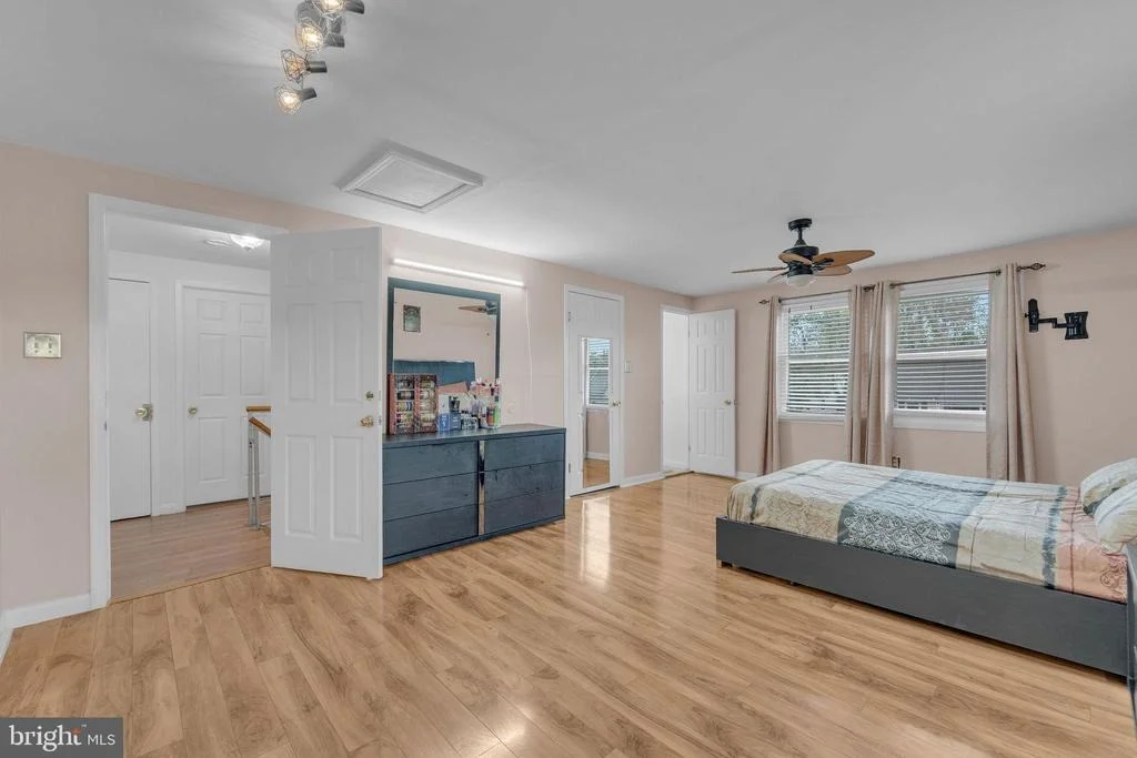 Photo of 13 NORTHAMPTON DRIVE