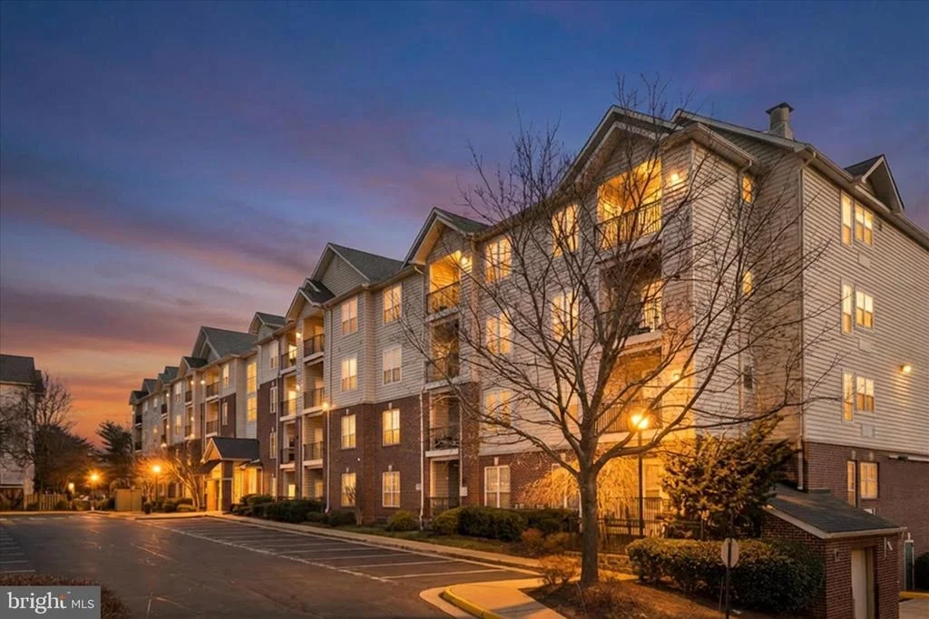 Photo of Unit 2204 at 1600 SPRING GATE DRIVE