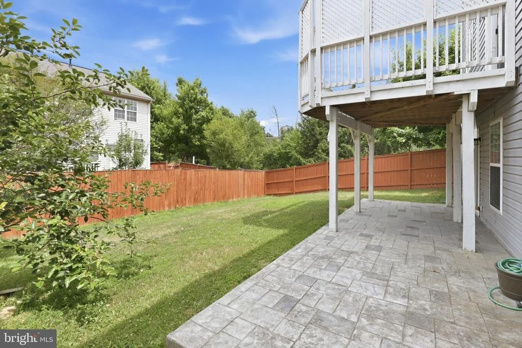 Photo of 17515 MINA LANE