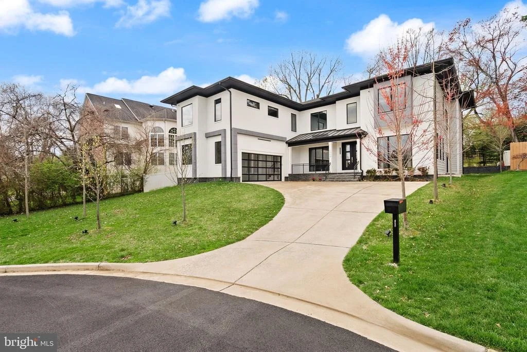Photo of 1054 KINGLET COURT