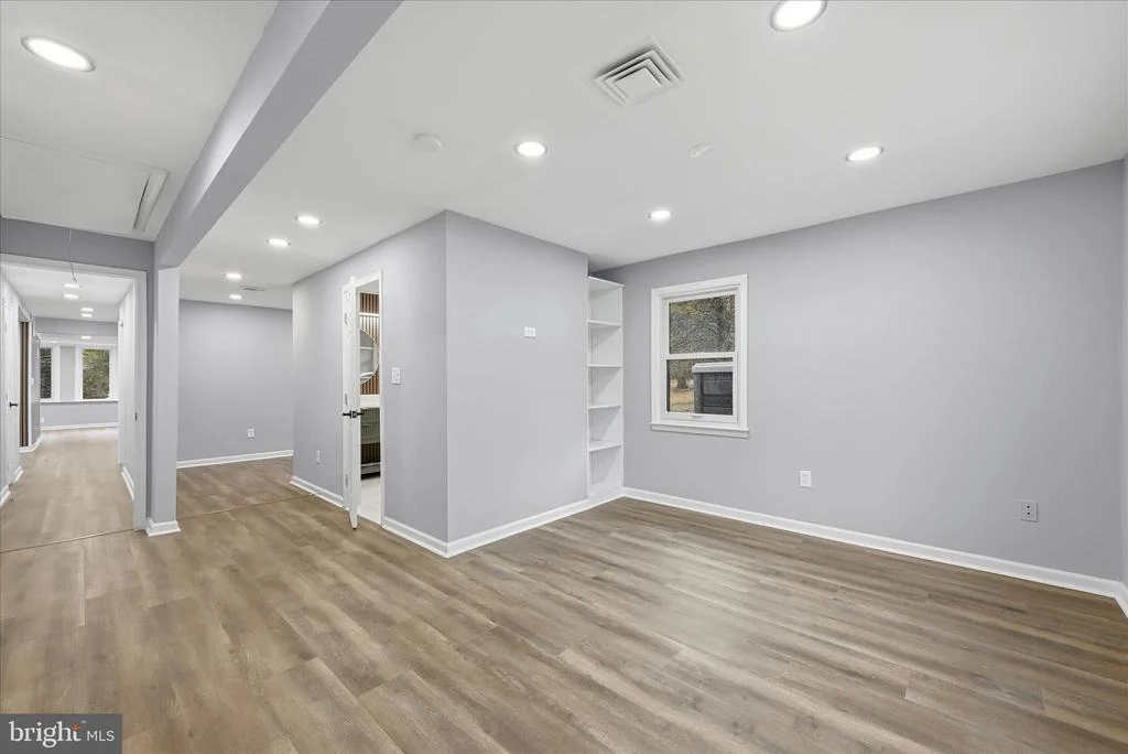 Photo of 2639 LOGMILL ROAD