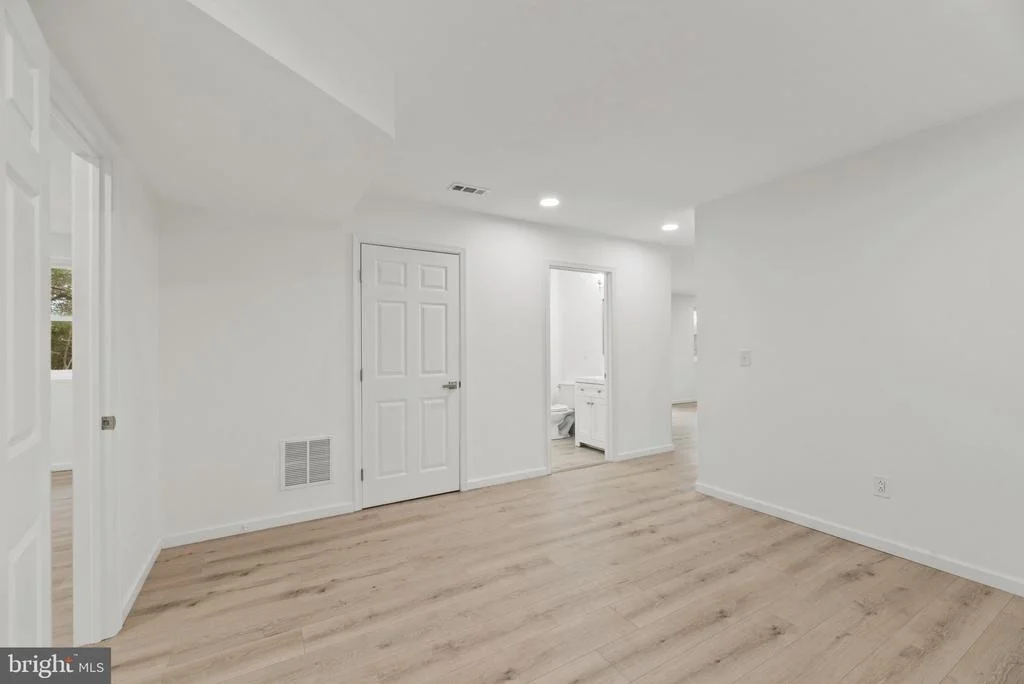 Photo of 9947 BOYDS TURN ROAD