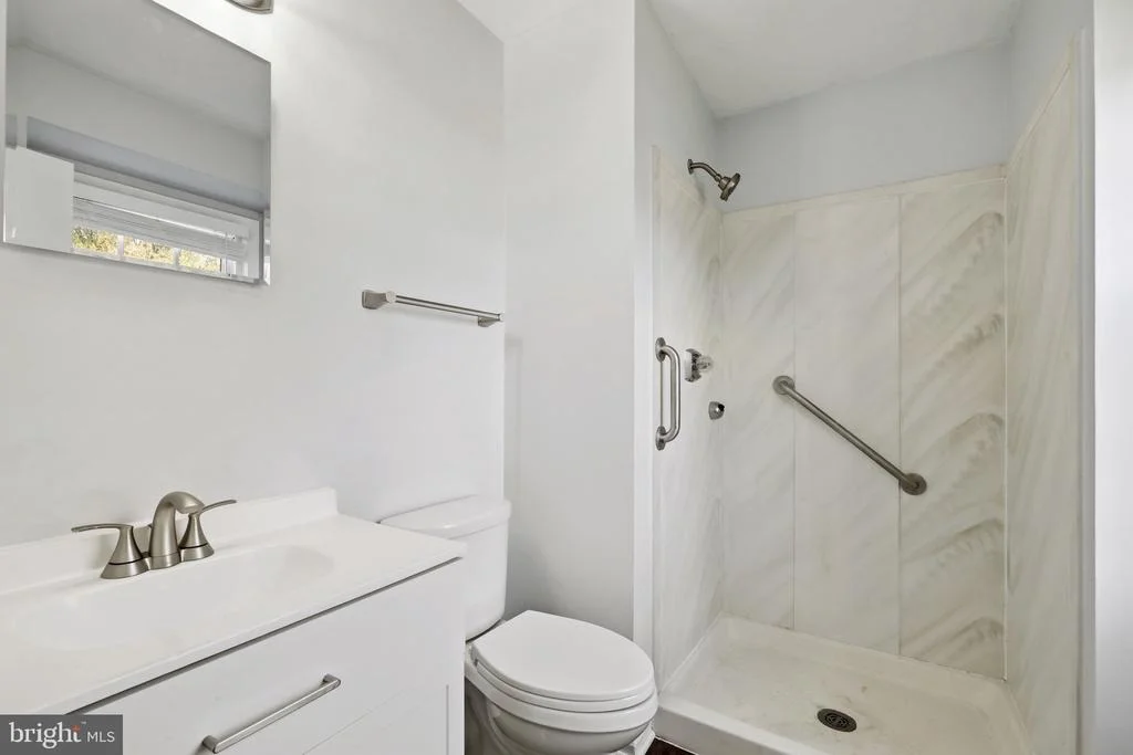 Photo of 11300 FREAS DRIVE