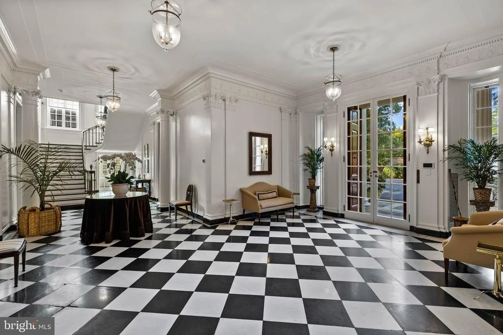 Photo of 15 CHARLCOTE PLACE