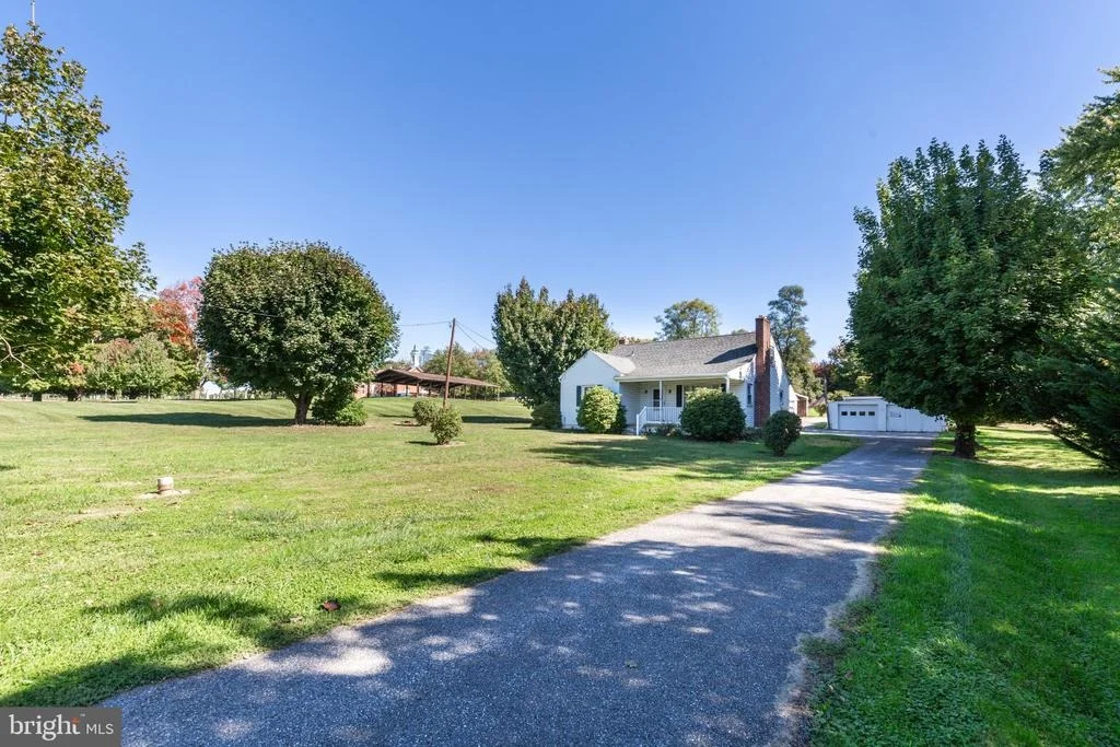 Photo of 15811 HANOVER PIKE