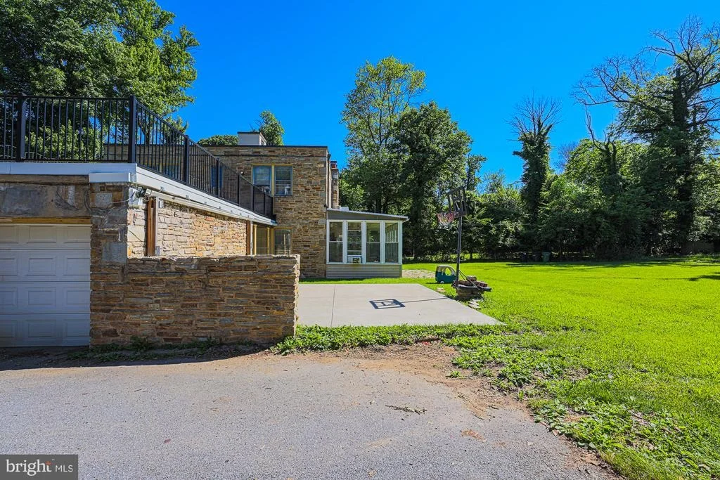 Photo of 3305 BANCROFT ROAD