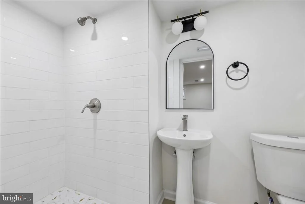 Photo of 1105 LAMBERTON DRIVE