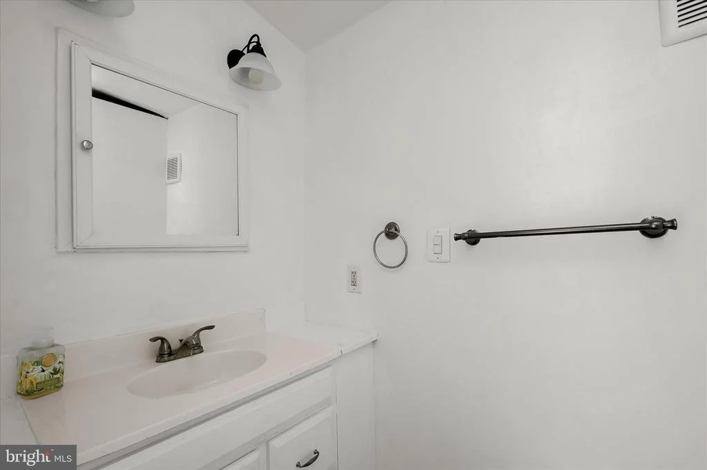 Photo of 415 SCHWARTZ AVENUE