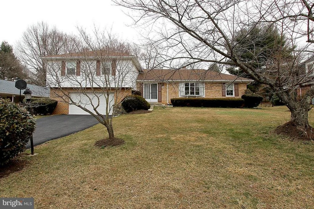 Photo of 17633 PRINCE EDWARD DRIVE